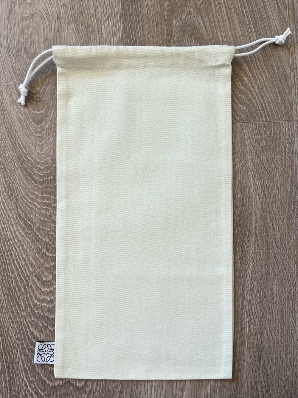 Loewe dust bag (C682) c